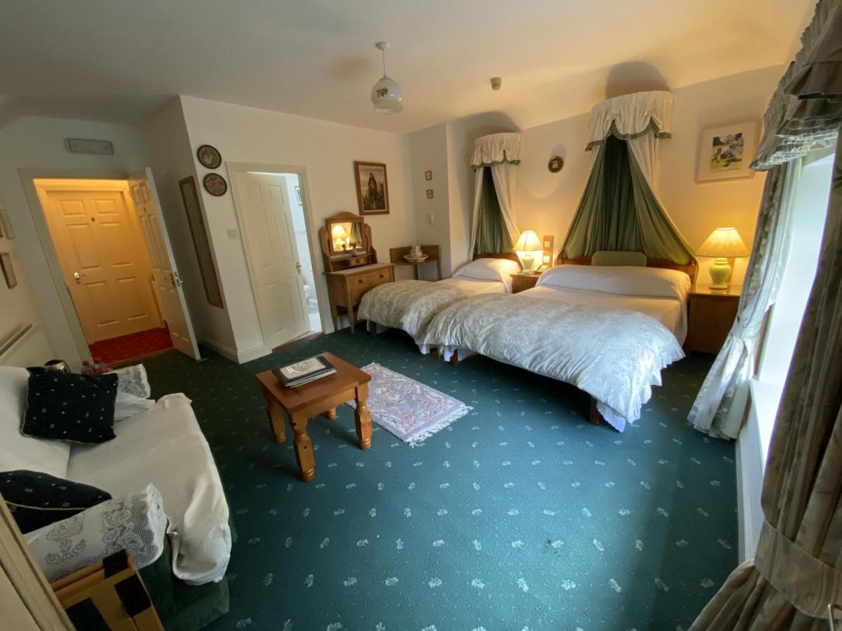 Отель The Coach House Ballyduff  Экстерьер фото