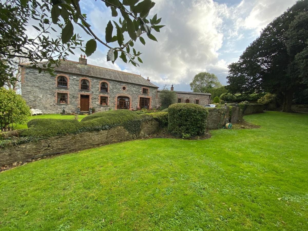 Отель The Coach House Ballyduff  Экстерьер фото